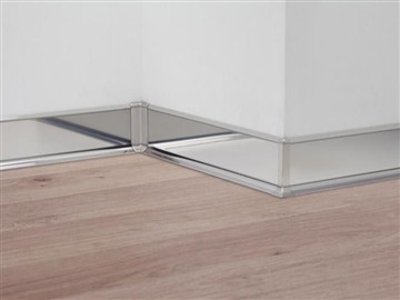 So installieren Sie die Edelstahl-Sockelleiste