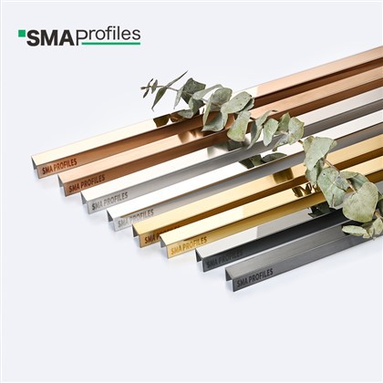 Edelstahl-Fliesenverkleidung aus SMA-Profilen